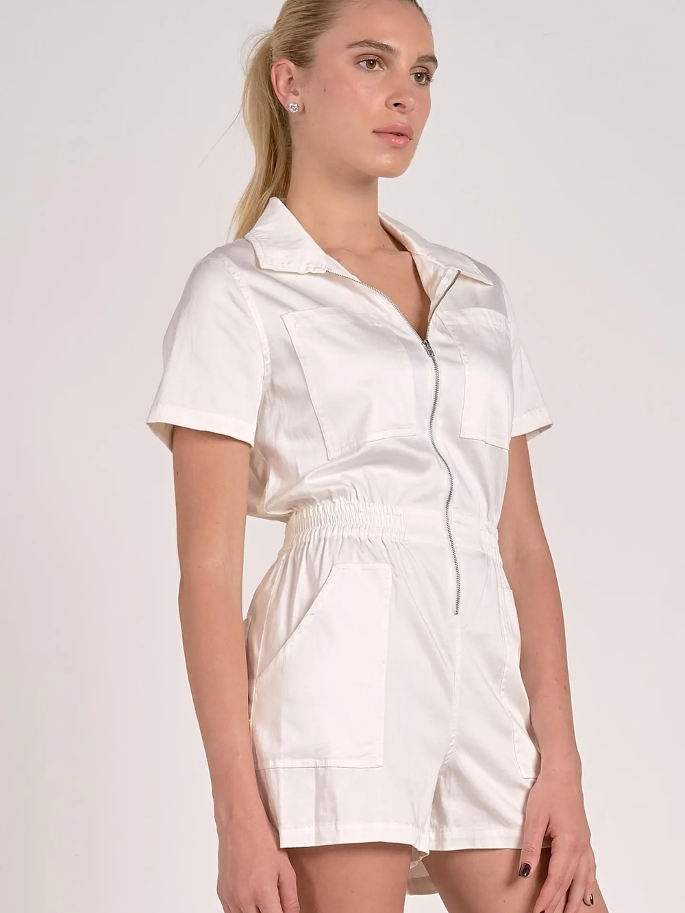 Elan White Short-Sleeve Zip-Front Romper